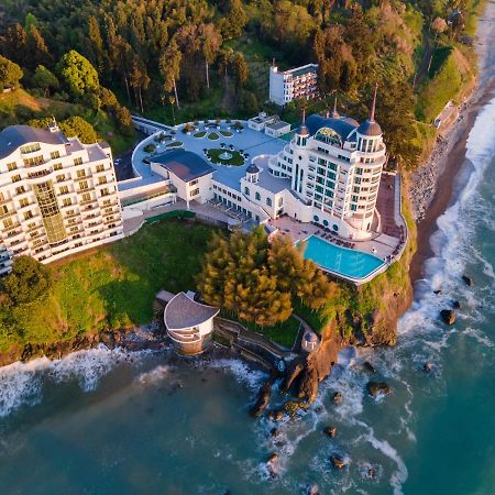 Castello Mare All Inclusive Resort Батуми Екстериор снимка