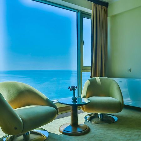 Castello Mare All Inclusive Resort Батуми Екстериор снимка