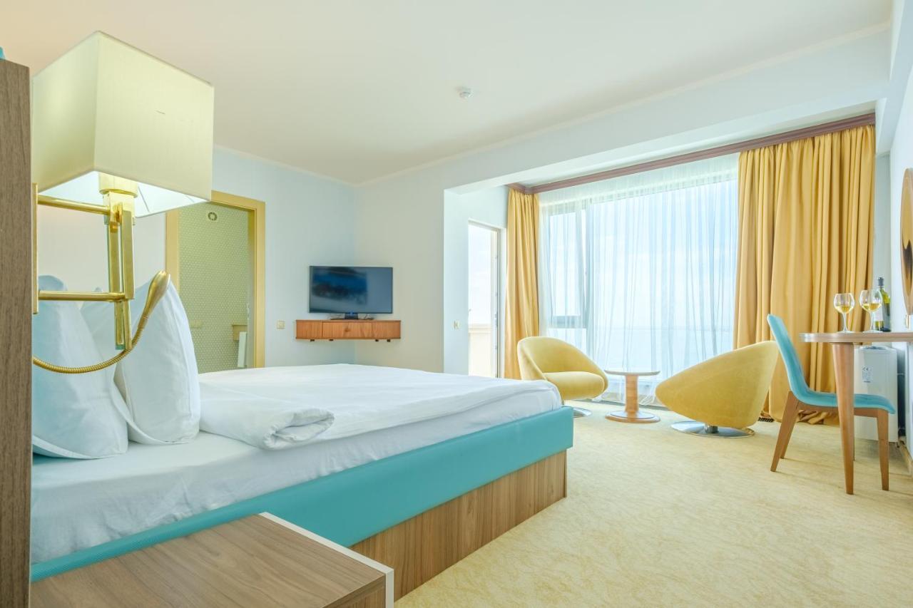 Castello Mare All Inclusive Resort Батуми Екстериор снимка