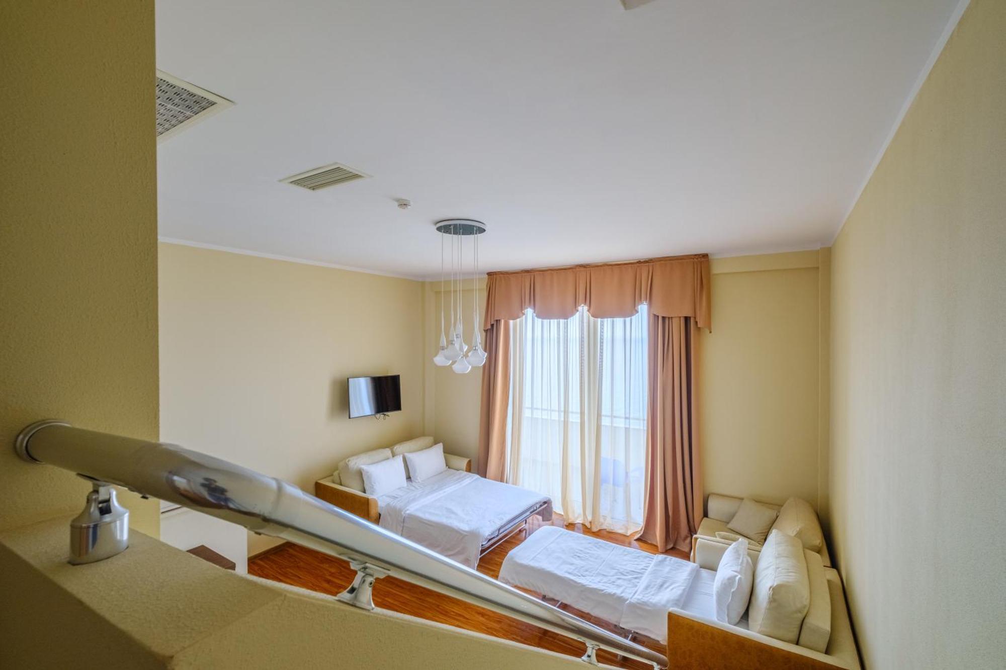 Castello Mare All Inclusive Resort Батуми Екстериор снимка